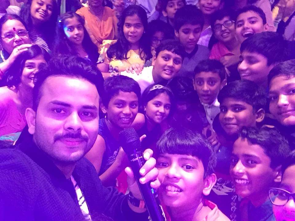 ANCHOR, ACTOR, GAME SHOW HOST/ ENTERTAINER  ON 100% BIZPAYE TRS